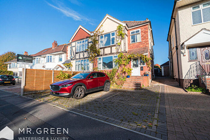 3 Bedroom Detached House For Sale In Seafield Road, Southbourne, Bournemouth, BH6
