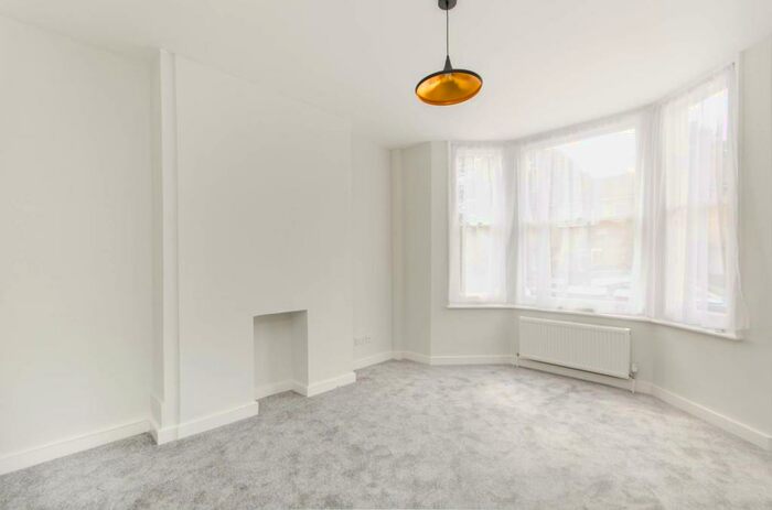2 Bedroom Flat To Rent In Tunley Road, Harlesden, London, NW10