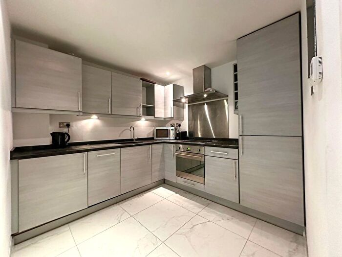 2 Bedroom Flat To Rent In Marshalsea Road, Borough, London, SE1