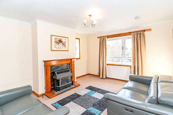 2 Bedroom Flat To Rent In Telford Drive, Edinburgh, EH4