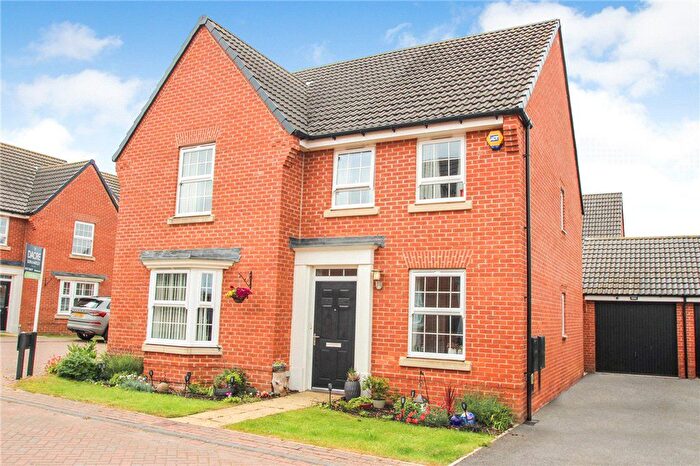 4 Bedroom Detached House For Sale In Field View, Wetherby, West Yorkshire, LS22