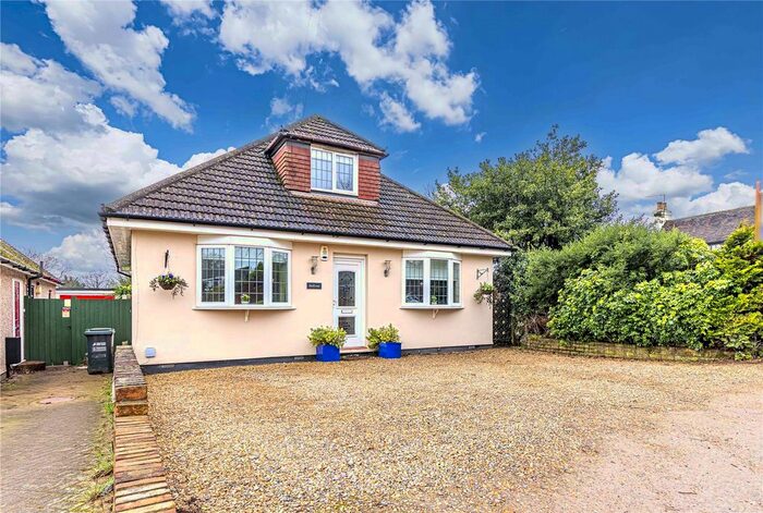 4 Bedroom Bungalow For Sale In Bell Lane, Bedmond, Abbots Langley, Hertfordshire, WD5