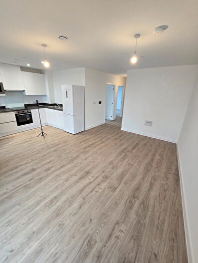 2 Bedroom Flat To Rent In Apartment, Griffiths Close, Birmingham, B12