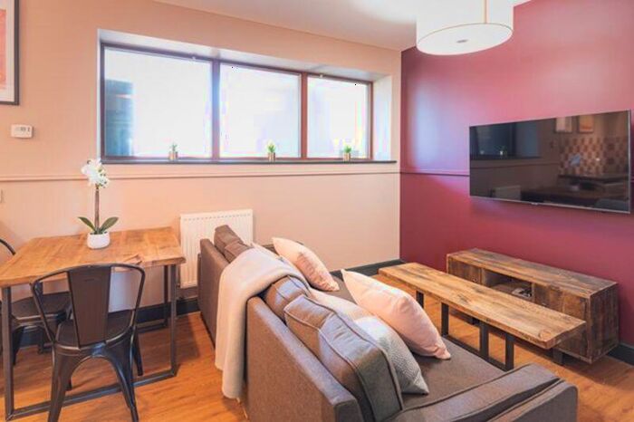 3 Bedroom Flat To Rent In Pennsylvania Road, Exeter, EX4