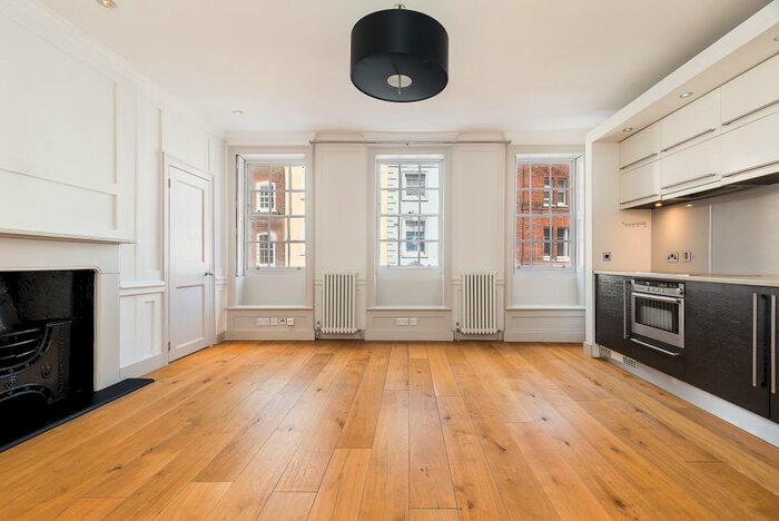 1 Bedroom Flat To Rent In Tavistock Street, London, WC2E