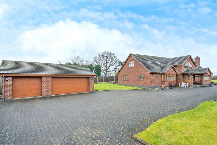 4 Bedroom Detached House For Sale In Golborne Road, Winwick, Warrington, Cheshire, WA2