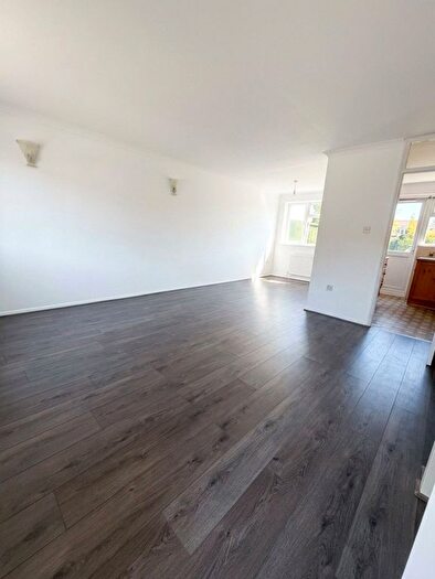 3 Bedroom Semi-Detached House To Rent In Haslam Close, Ickenham, Uxbridge, UB10