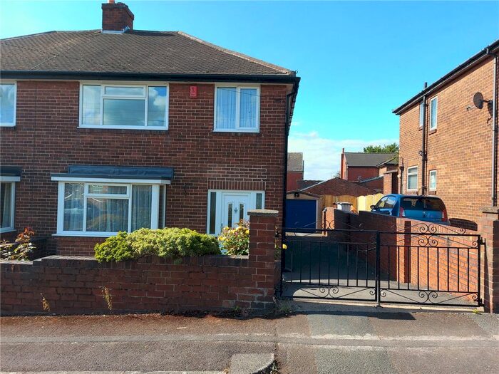 3 Bedroom Semi-Detached House To Rent In Patterdale Road, Dewsbury, West Yorkshire, WF12