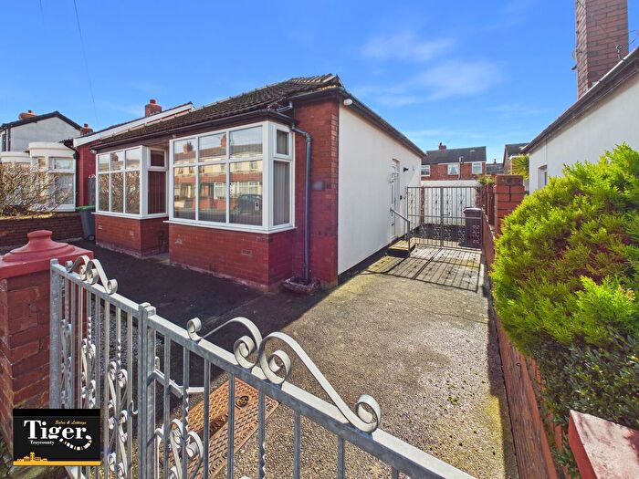 2 Bedroom Detached Bungalow For Sale In Hemingway, Blackpool, FY4