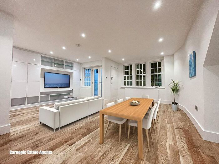 2 Bedroom Flat To Rent In Conduit Mews, London, W2