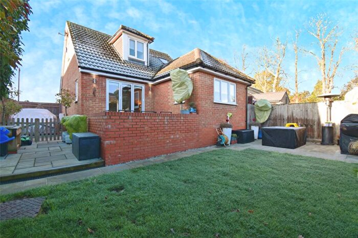 2 Bedroom Detached House For Sale In Prospect Place, Wing, LU7