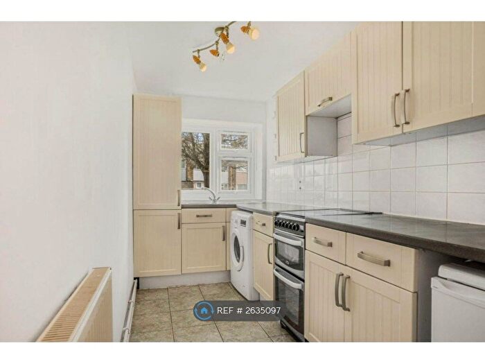 1 Bedroom Flat To Rent In Spencers Croft, Harlow, CM18
