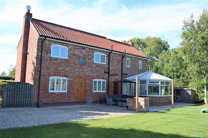 4 Bedroom Detached House For Sale In Owmby Lane, North Kelsey Moor, LN7