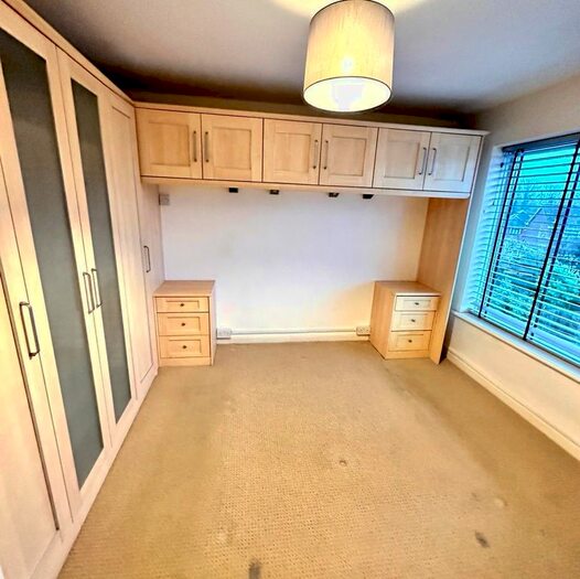 3 Bedroom Semi-Detached House To Rent In Sandringham Drive, Hove, BN3