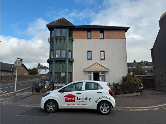 2 Bedroom Flat To Rent In Brook Street, Dundee, DD5