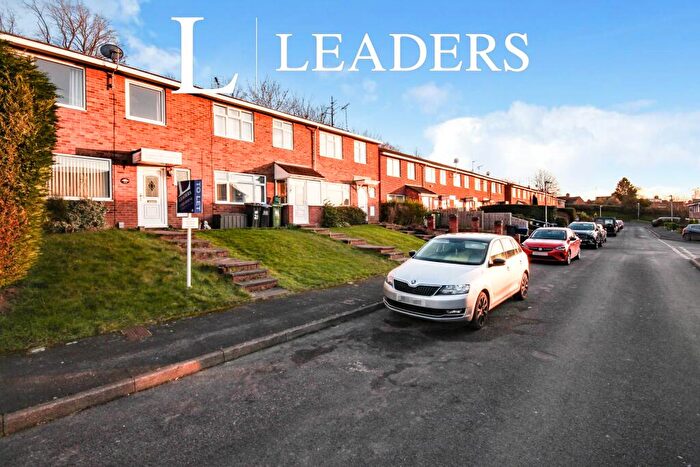 3 Bedroom Terraced House To Rent In Redfern Avenue, Kenilworth, CV8