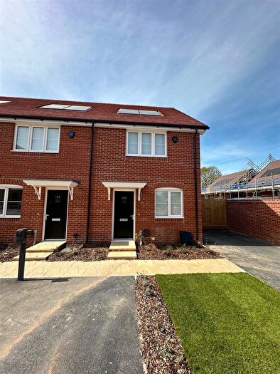 2 Bedroom End Terrace House To Rent In Beaulieu Road, Whiteley, SO30