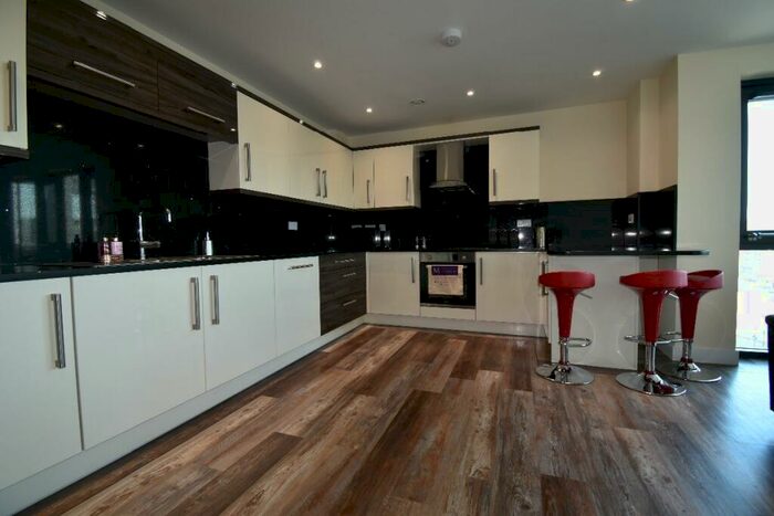 3 Bedroom Apartment To Rent In Ecco, S11