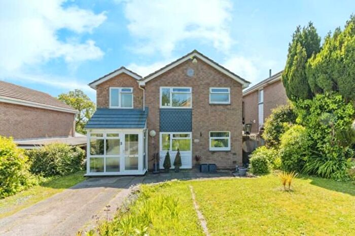 4 Bedroom Detached House For Sale In Longmead Road, Preston, Paignton, TQ3