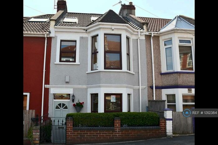 4 Bedroom Terraced House To Rent In Ashgrove Road, Bristol, BS3