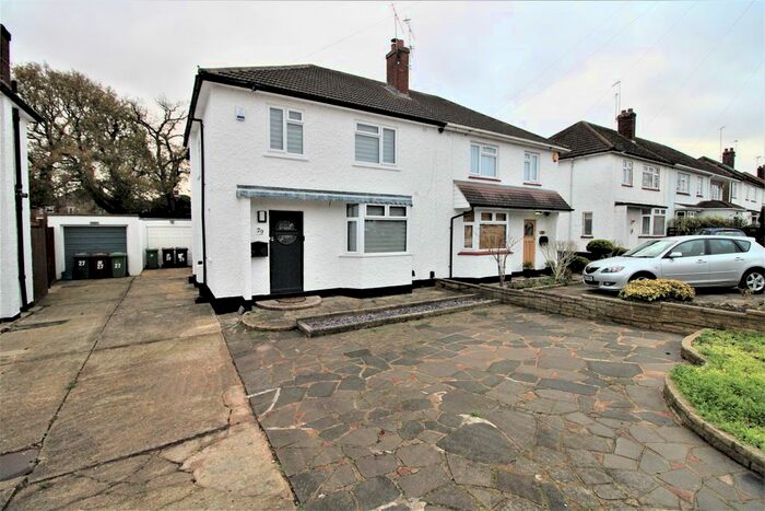 4 Bedroom Semi-Detached House To Rent In Windmore Avenue, Potters Bar EN6
