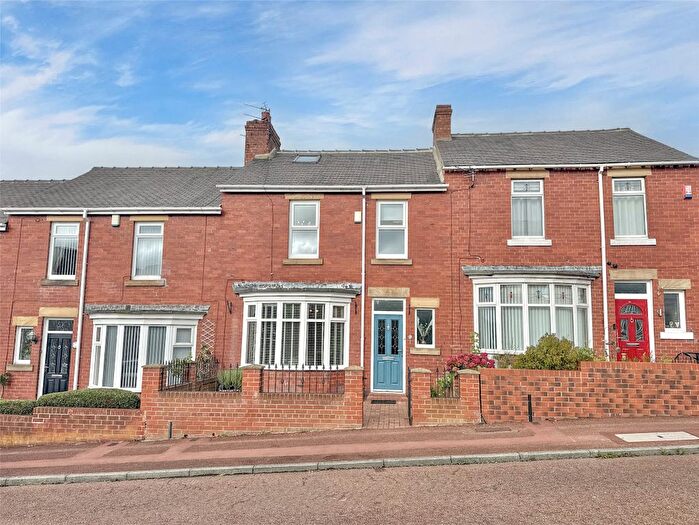 3 Bedroom Terraced House For Sale In Lynnholme Gardens, Low Fell, Gateshead, NE9