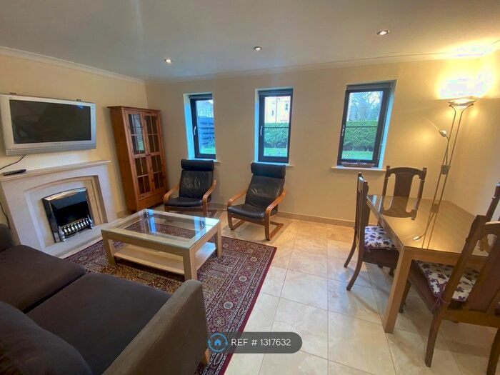 1 Bedroom Flat To Rent In Vicars Bridge Close, Wembley HA0