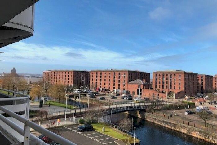 2 Bedroom Flat To Rent In Royal Quay, Kings Dock, Liverpool, L3