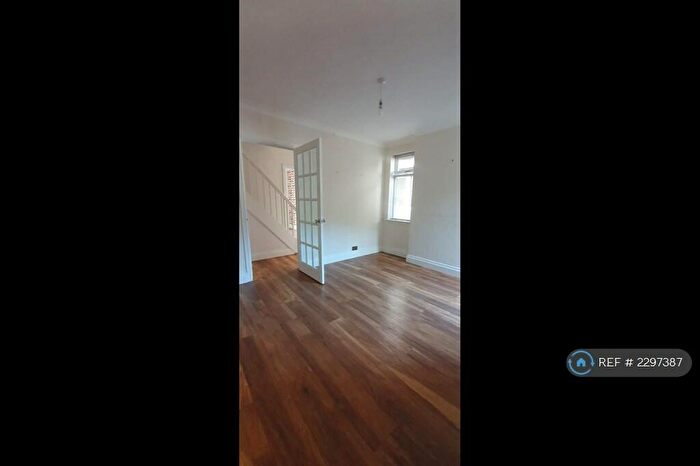 3 Bedroom Semi-Detached House To Rent In Wherstead Road, Ipswich, IP2