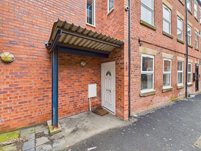 1 Bedroom Flat To Rent In Arcade Street, Wigan, WN1
