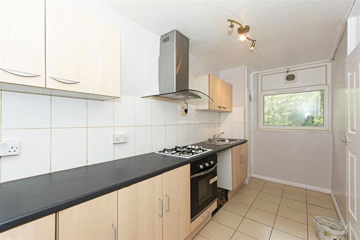1 Bedroom Flat To Rent In Goldsmith Road, Peckham, SE15