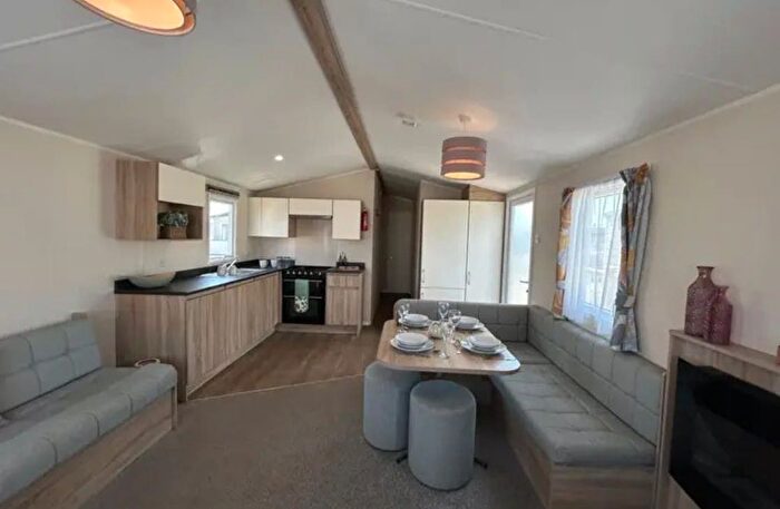 2 Bedroom Park Home For Sale In Polperro Road, Looe, PL13