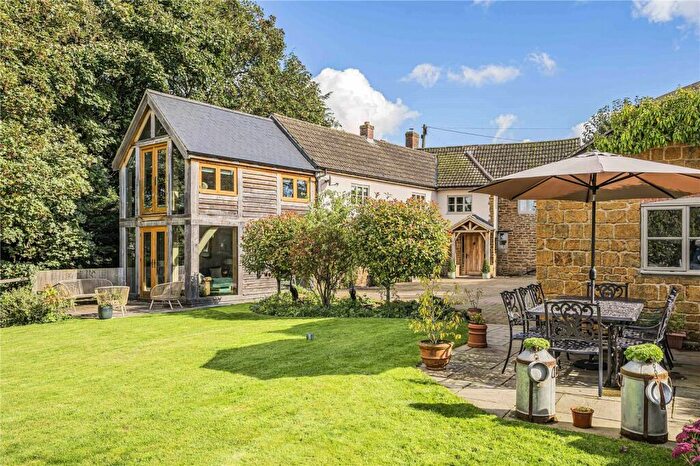4 Bedroom Detached House For Sale In Manor Road, Staverton, Daventry, NN11