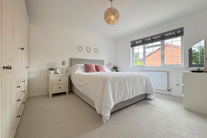 4 Bedroom Detached House For Sale In Clarendon Park, Lymington, Hampshire, SO41