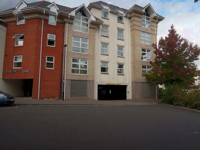 2 Bedroom Apartment To Rent In Synor House, Ordanance Road, SO15