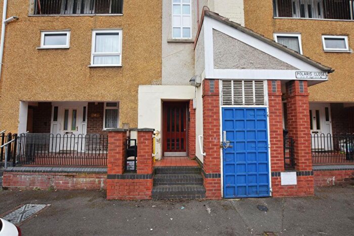 3 Bedroom Maisonette For Sale In Polaris Close, Leicester, LE2