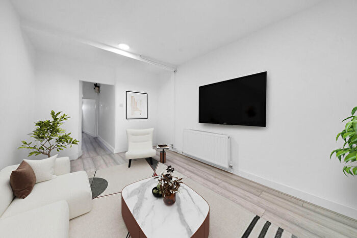 3 Bedroom Apartment To Rent In Barking Road, London, E6