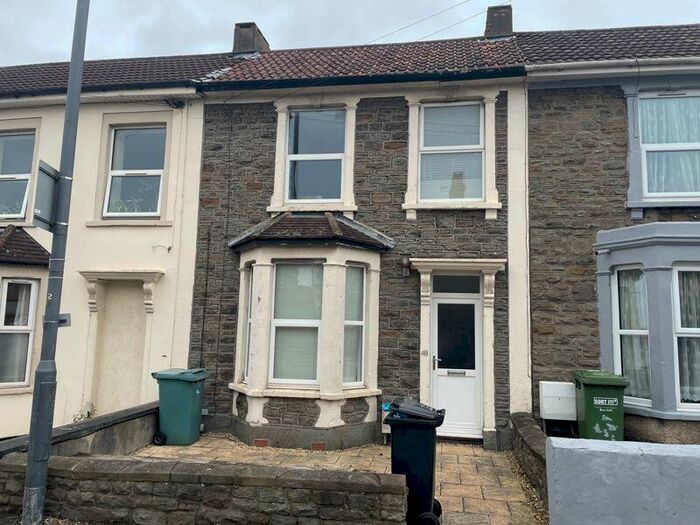 2 Bedroom Flat To Rent In Victoria Street, Staple Hill, BS16