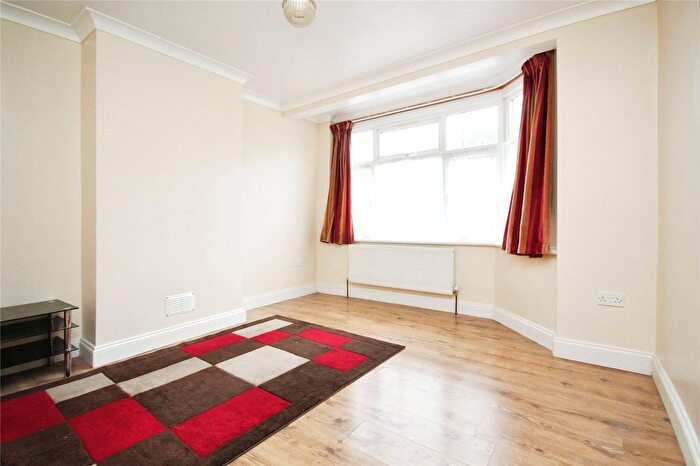 3 Bedroom Terraced House To Rent In Waverley Gardens, Barking, IG11