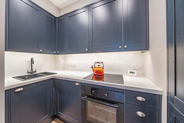 2 Bedroom Apartment To Rent In Flaxman Road London, SE5