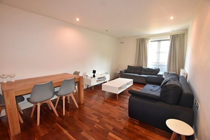 1 Bedroom Flat To Rent In Elizabeth Mews, Kay Street, London, E2