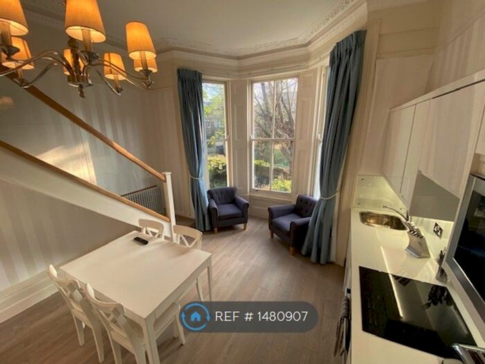 1 Bedroom Flat To Rent In Elsham Road, London, W14