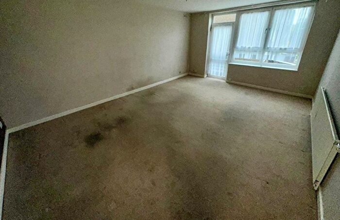 2 Bedroom Flat For Sale In Flat Braemar, Kersfield Road, London, SW15