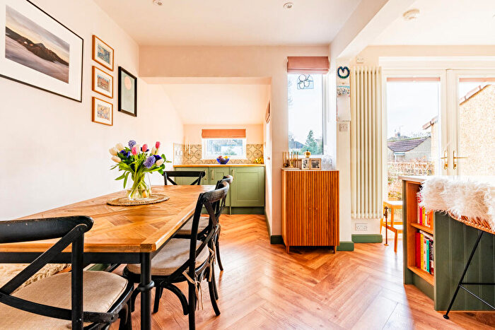 3 Bedroom End Of Terrace House For Sale In Queensholm Drive, Bromley Heath, BS16