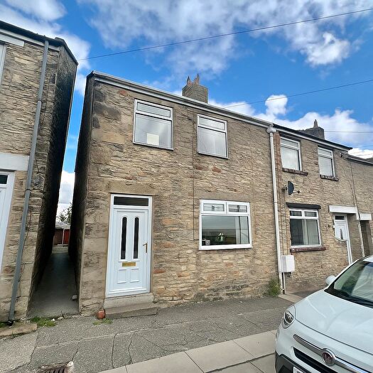 3 Bedroom End Of Terrace House For Sale In Front Street, Sunniside, Bishop Auckland, DL13
