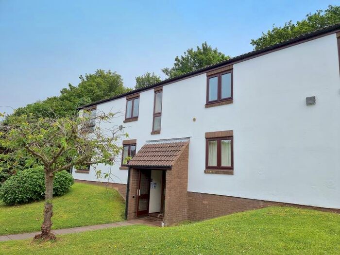 2 Bedroom Apartment To Rent In Devonshire Drive - Portishead, BS20