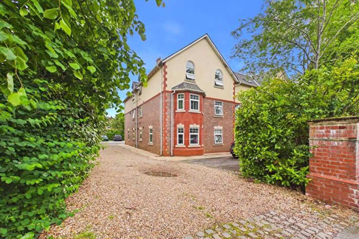 1 Bedroom Flat For Sale In Whitefield Road, Stockton Heath, WA4