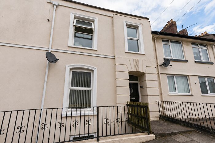 1 Bedroom Flat To Rent In Arundel Crescent, Plymouth, PL1