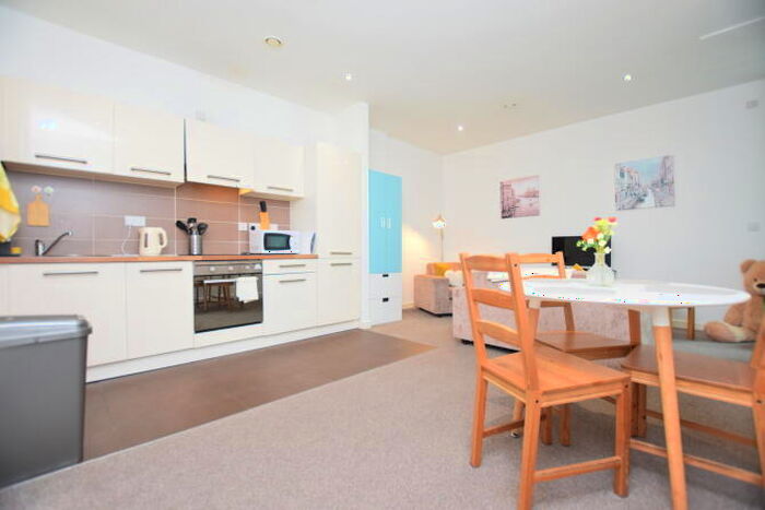 2 Bedroom Apartment To Rent In Solly Place, Velocity Village, S1