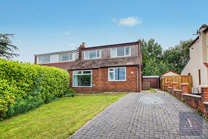 4 Bedroom Semi-Detached Bungalow For Sale In Egremont Road, Milnrow, OL16